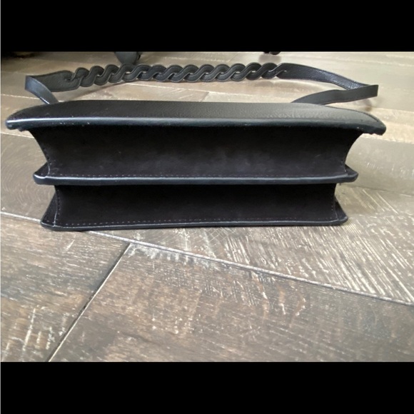 NWOT Tory Burch Small Miller Black/gold leather shoulder bag - Picture 6 of 9